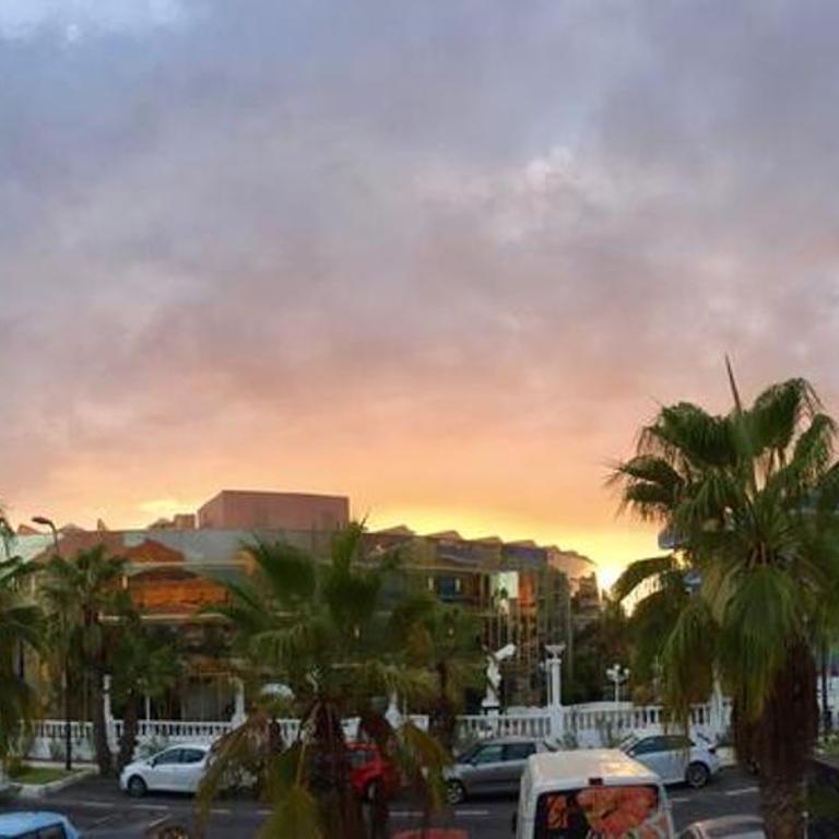 Tenerife Royal Gardens - Las Vistas TRG - Viviendas Vacacionales - Holiday Home with Terrace and Lateral Sea View - 23