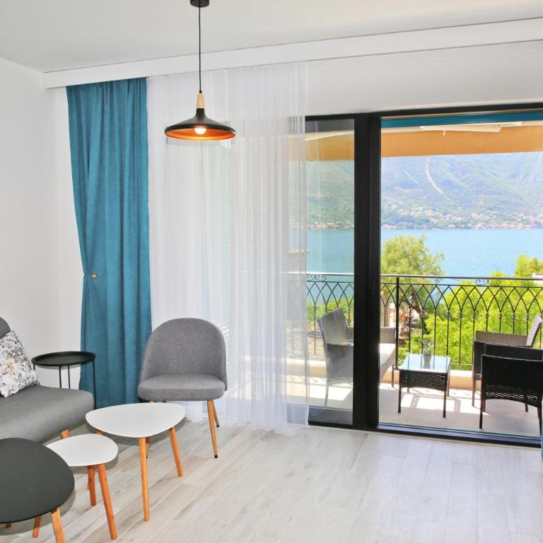 Apartments Boka Blue Dobrota Kotor - Apartment with Sea View - 4