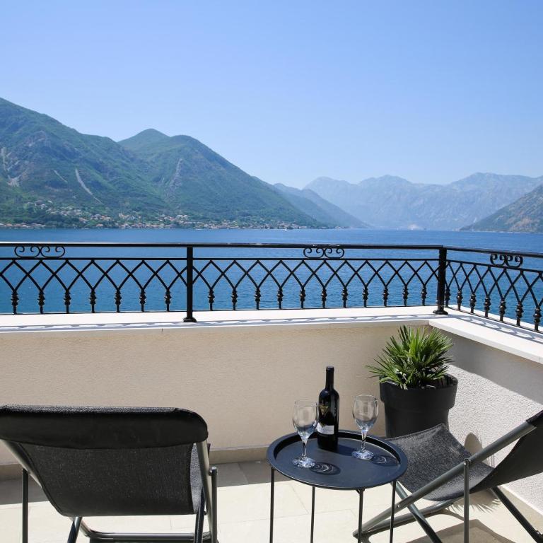 Apartments Boka Blue Dobrota Kotor - Penthouse Apartment - 13