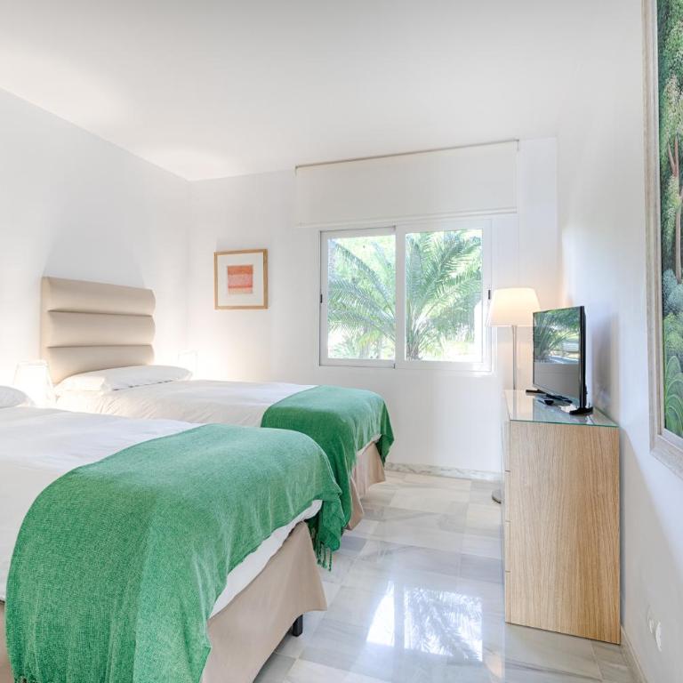 Hanami Alcazaba Beach Front Sea View - Apartamento de 2 dormitorios - 14