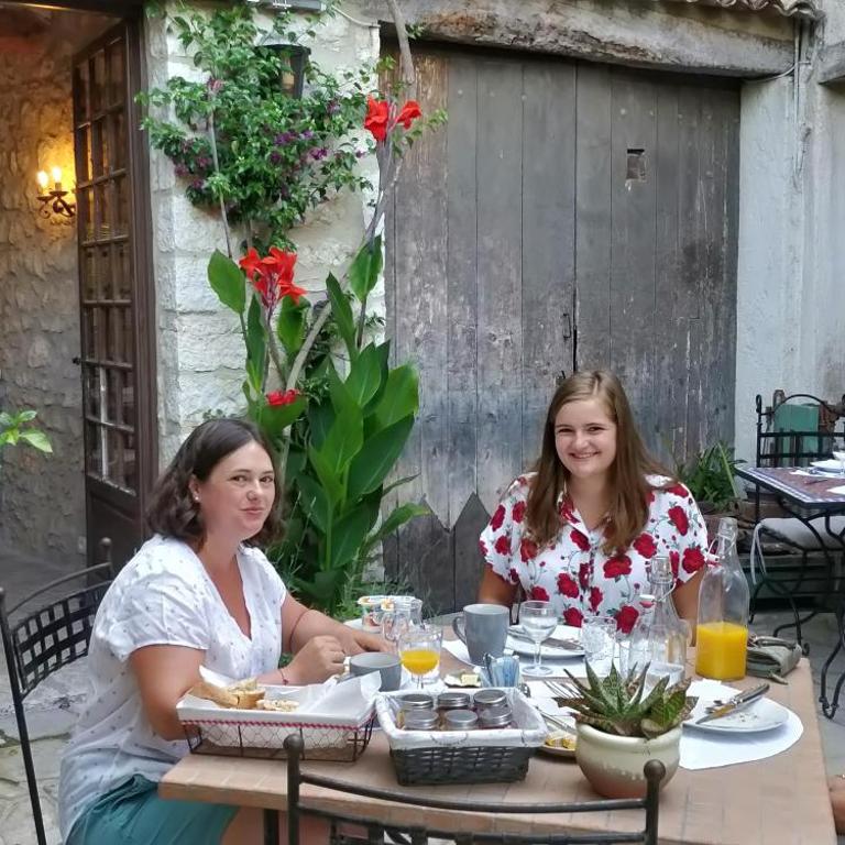 Maison Carles BnB - Suite Familiale avec Lit King-Size - 3