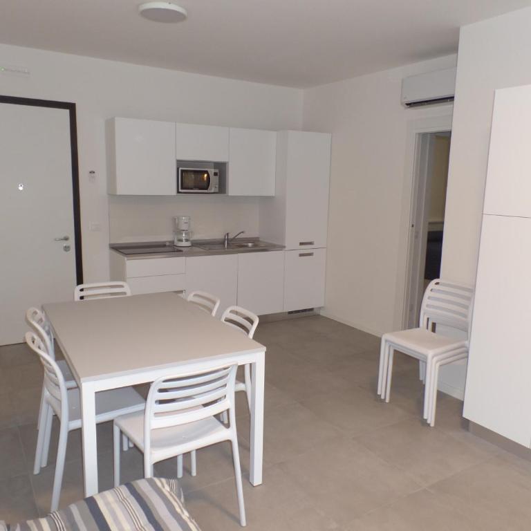 Residence Melograno - Appartamento con 3 Camere da Letto - 4