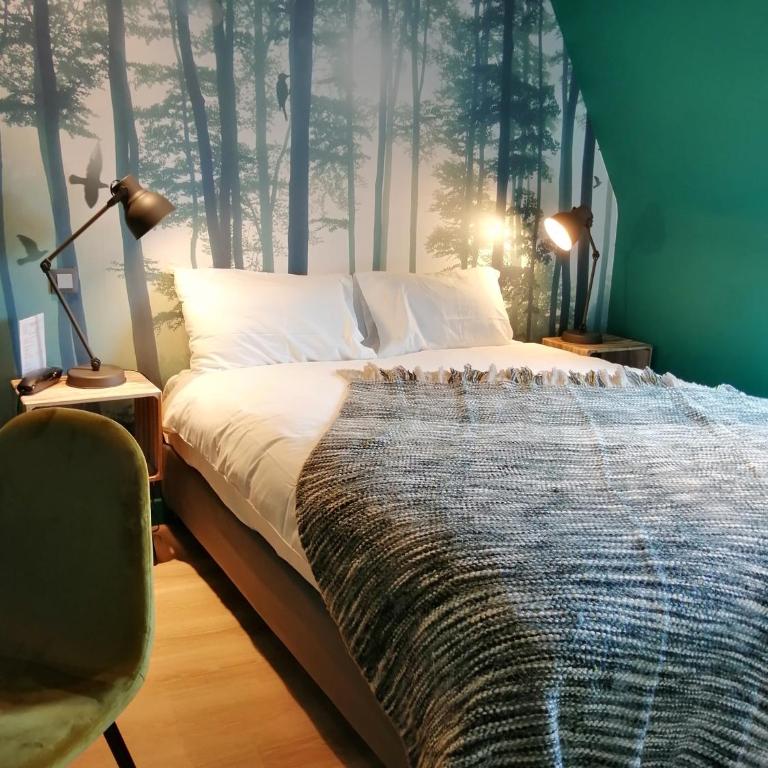 Hotel Du Cygne Tours - Chambre mansardée double ou twin - Accessible uniquement par escalier - 4