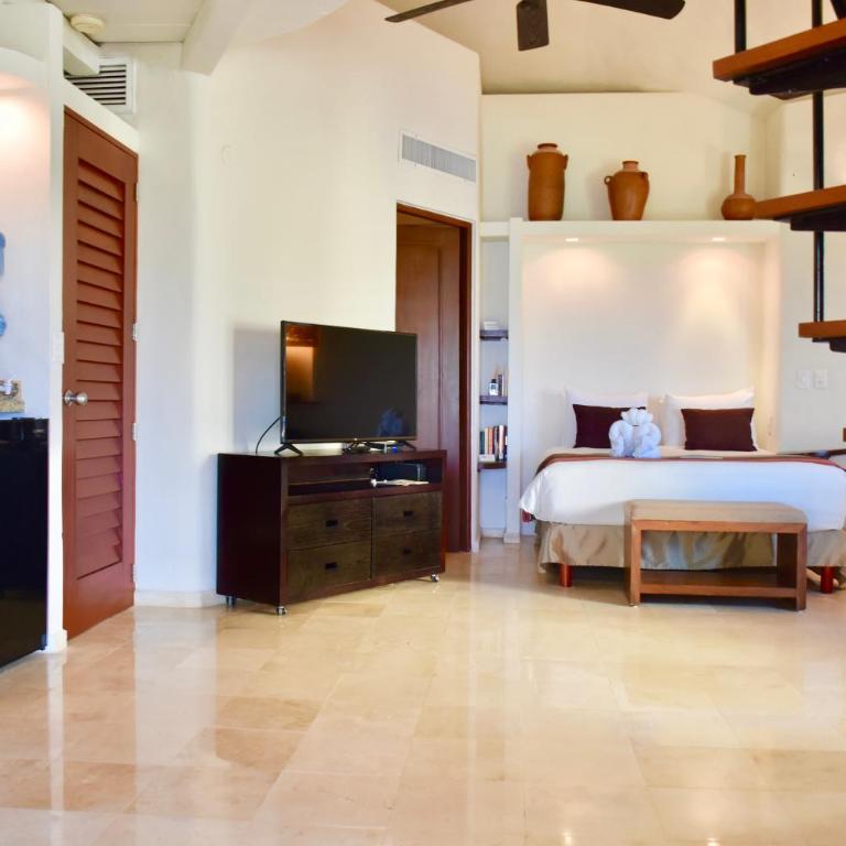Playa Palms Beach Hotel - Penthouse Apartment - 17