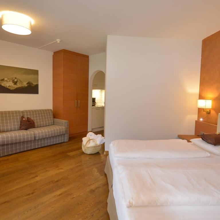 Residence Hotel Alpinum - Superior Double Room - 2