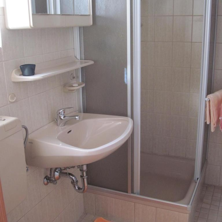 Gästehaus Sieglinde - Standard Doppelzimmer - 13