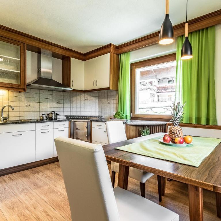 Ciasa MAEL Dolomites Apartments - Apartamento de 2 dormitorios - 2