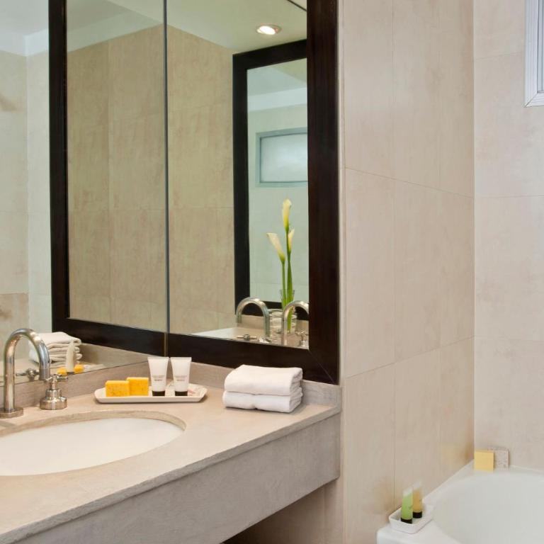 Rochester Hotel Classic - Habitación Triple - 3