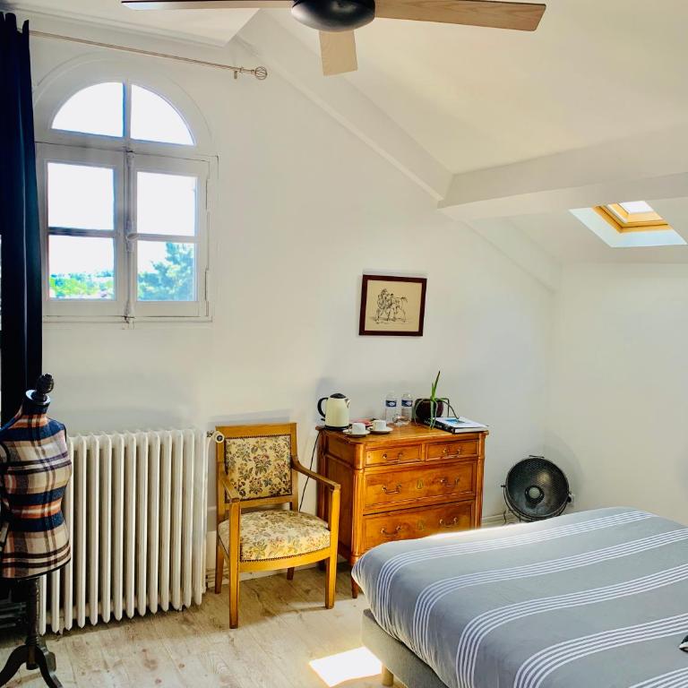 La gentilhommiere de Saumur - Chambre Double avec Salle de Bains Privative - 1