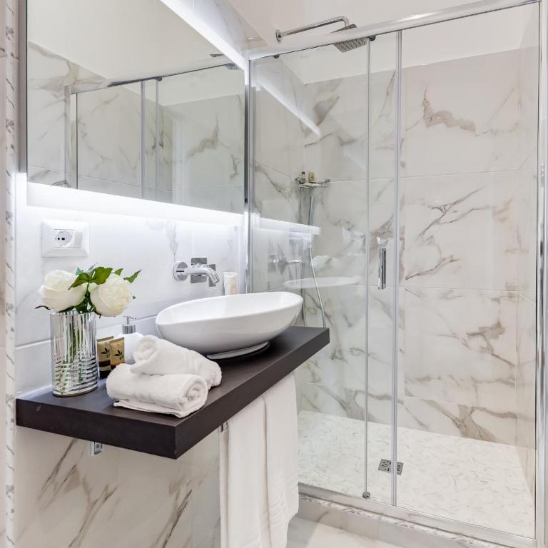 Trevi Private Suites by Premium Suites Collection - Superior Suite - 11