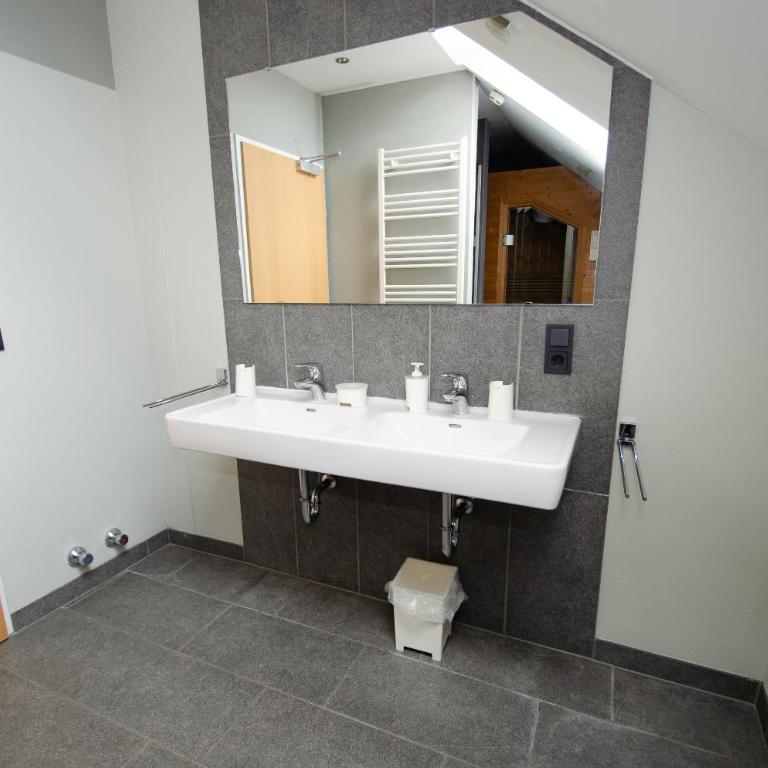 Post Residence Apartments incl ZAK SUMMER CARD by All in One Apartments - Apartment with Terrace - 8