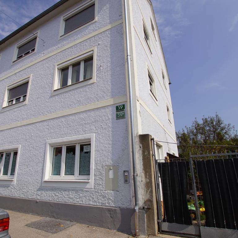 Andreas' Dachwohnung mit Terrasse - Apartment mit Terrasse - 31