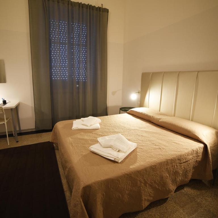 TIFEO Bed & Breakfast - Double Room with Private Bathroom - 13