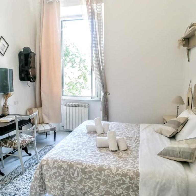 B&B Next Stop - Camera Matrimoniale Deluxe con Bagno Privato - 11