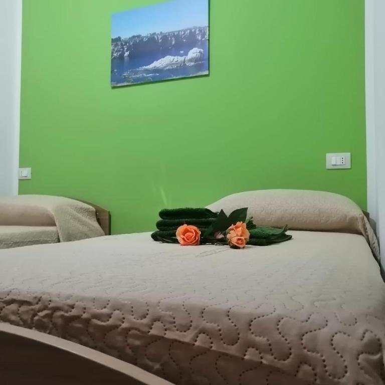 La Trinacria - Camera Matrimoniale/Doppia con Letti Singoli con Bagno Privato - 3