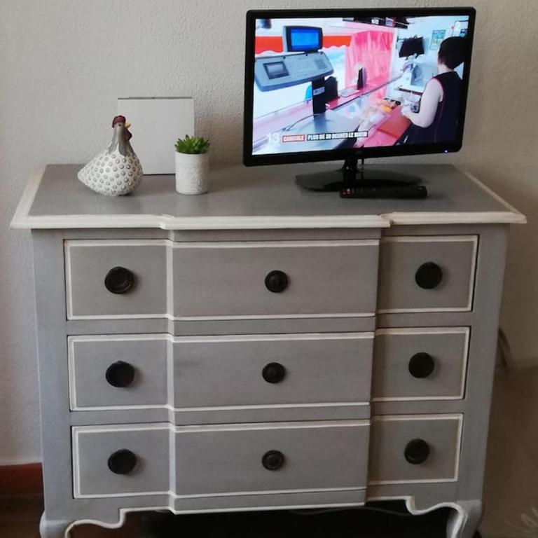 Studio ensoleillé, typique centre historique, wifi - Appartement - 28