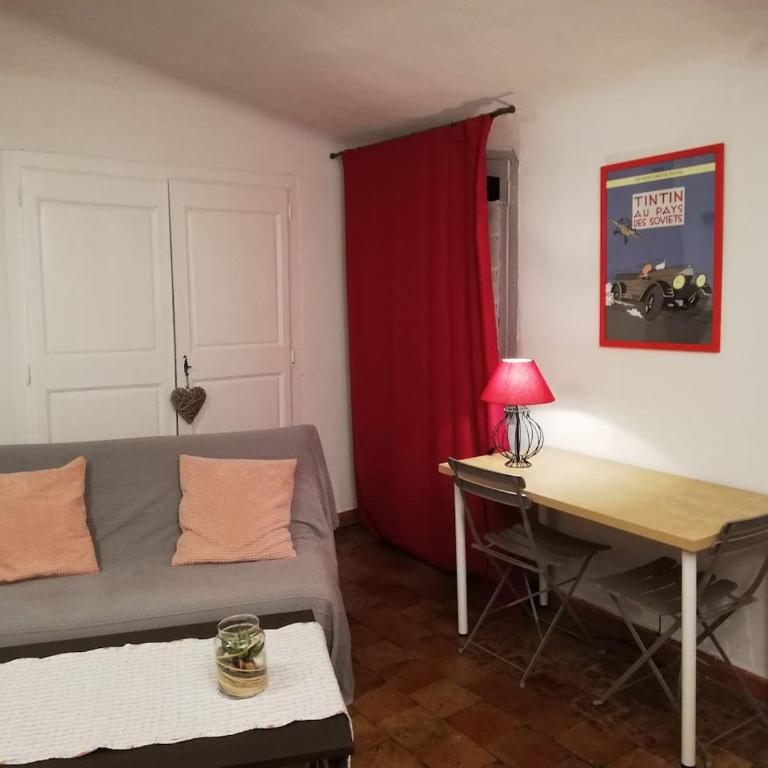 Studio ensoleillé, typique centre historique, wifi - Appartement - 44
