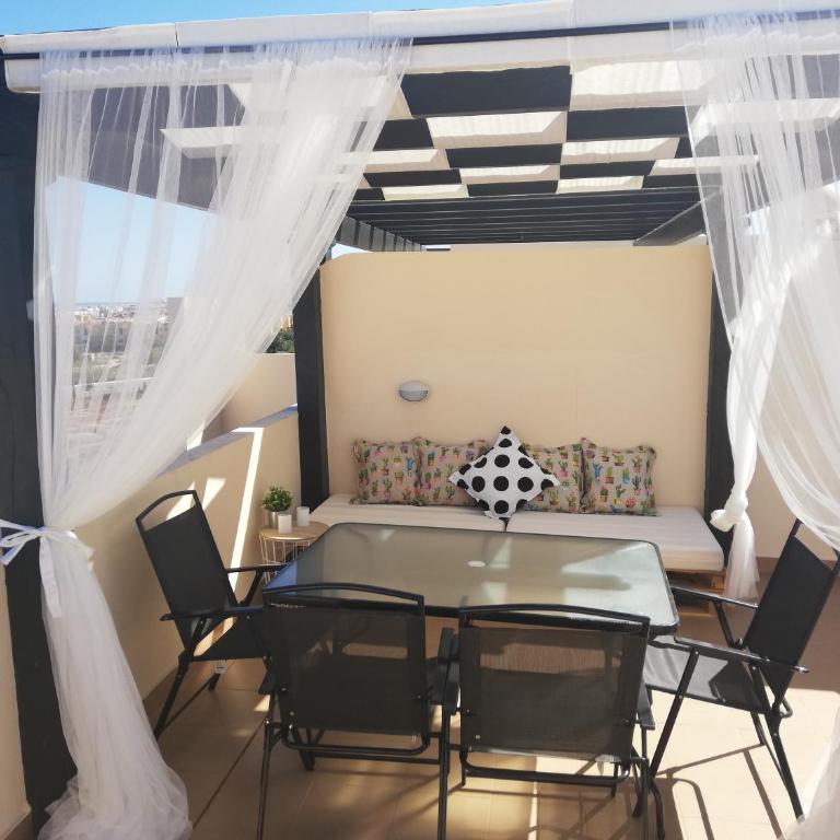 Atico con piscina privada - Apartamento de 2 dormitorios - 34