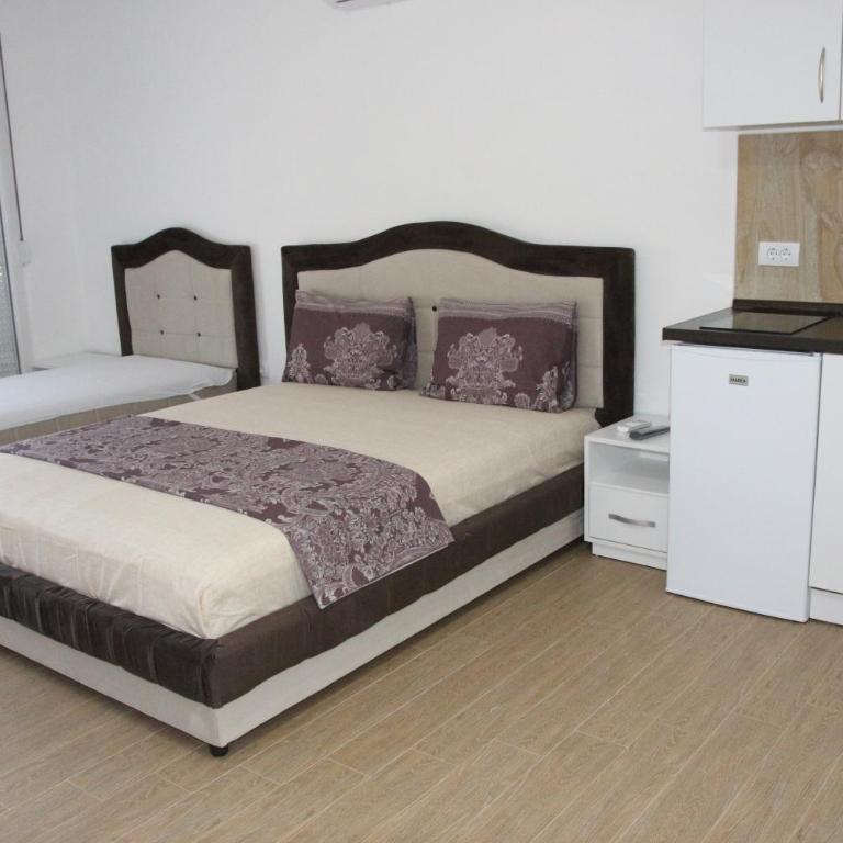 Zigovic Apartmani - Porodična Soba sa Bočnim Pogledom na More - 4