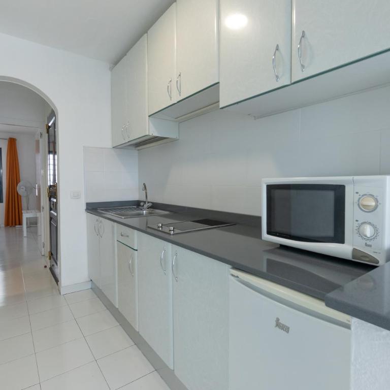 Apartamentos Moraña - One-Bedroom Apartment with View - 15