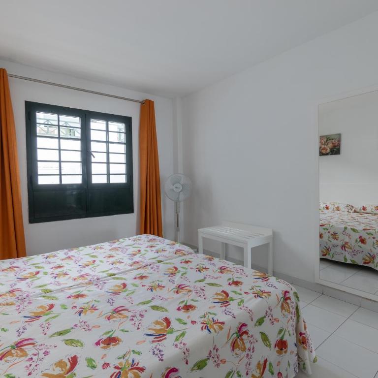 Apartamentos Moraña - One-Bedroom Apartment with View - 7