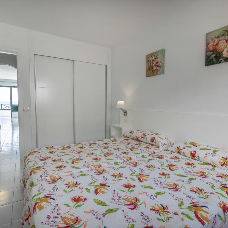 Apartamentos Moraña - One-Bedroom Apartment with View - 8
