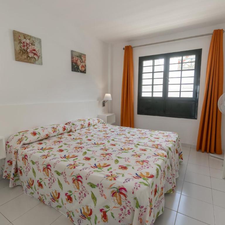 Apartamentos Moraña - One-Bedroom Apartment with View - 3
