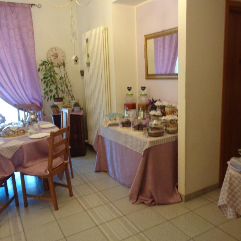 B&B Vittorio Emanuele - Camera Matrimoniale con Bagno Privato Esterno - 11
