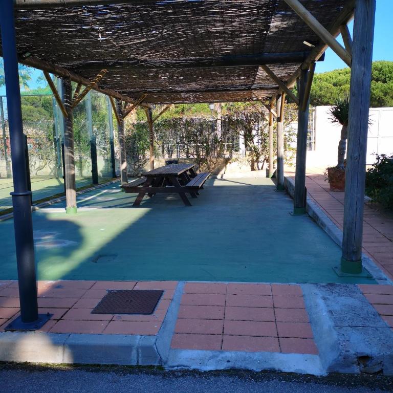 Indo Real OGGOB com - One-Bedroom Apartment - 75