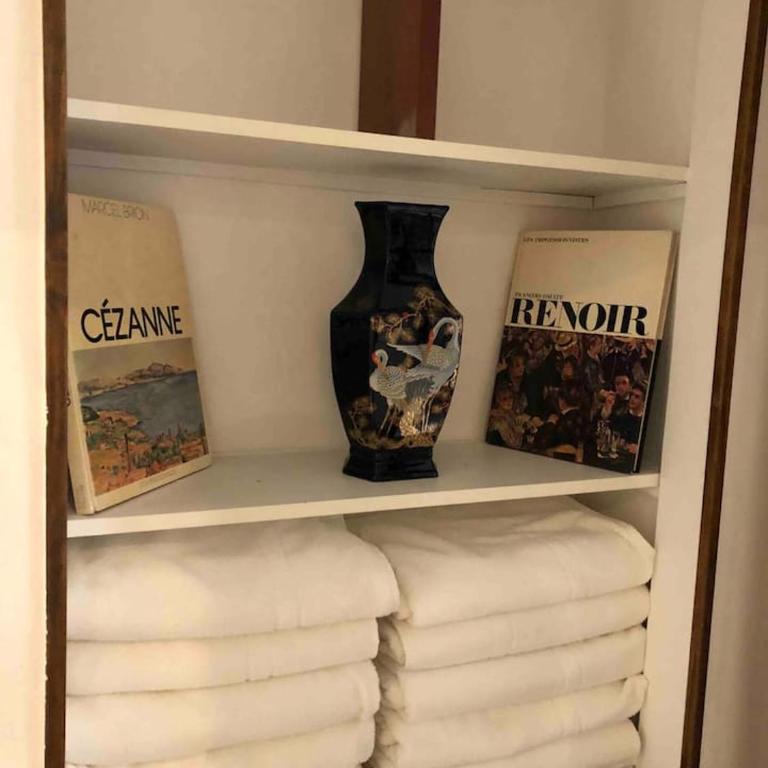Lovely large familial apartment in central Nice, ten minutes walk to the beach! - Appartement 3 Chambres - 26