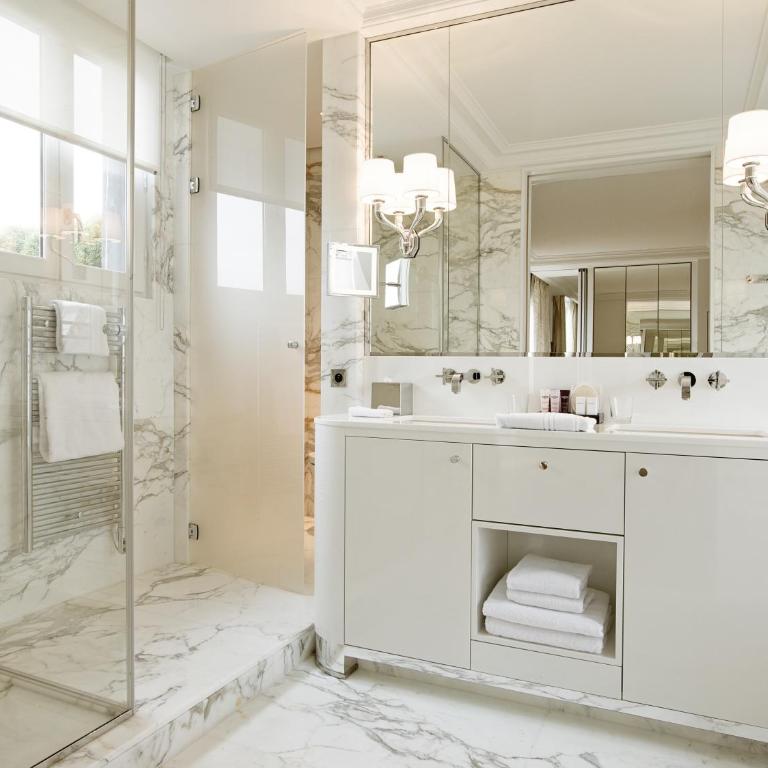 Grand Hôtel Du Palais Royal - Suite au Dernier Étage - 7