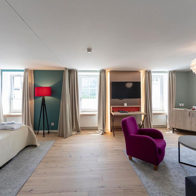 Hotel Rosatsch Stammhaus - Premium Familiensuite im Stammhaus mit 4 Betten - 10