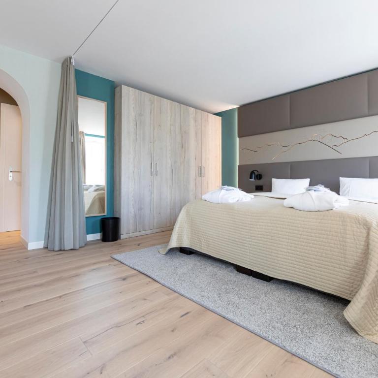 Hotel Rosatsch Stammhaus - Premium Familiensuite im Stammhaus mit 4 Betten - 9