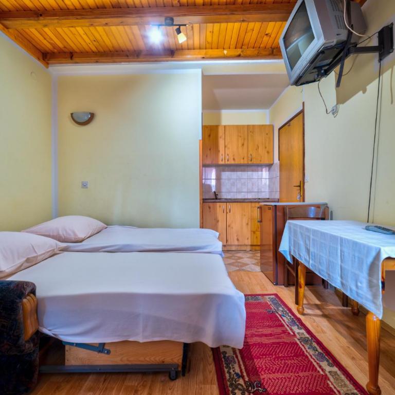 Kuća za odmor Žunić - Studio with Balcony - 3