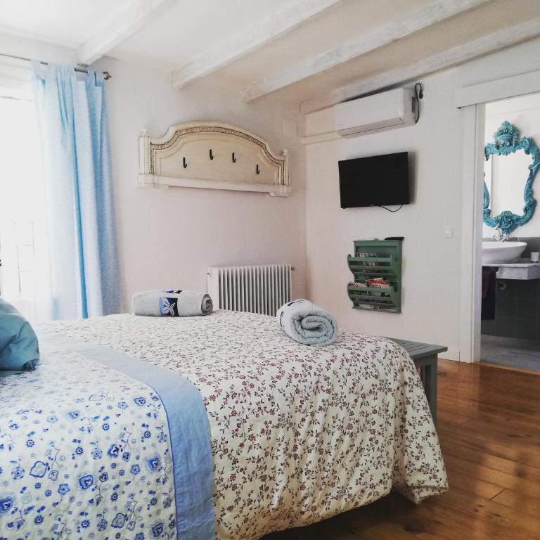 Alojamiento San Juan Bautista - Double Room with Garden View - 6