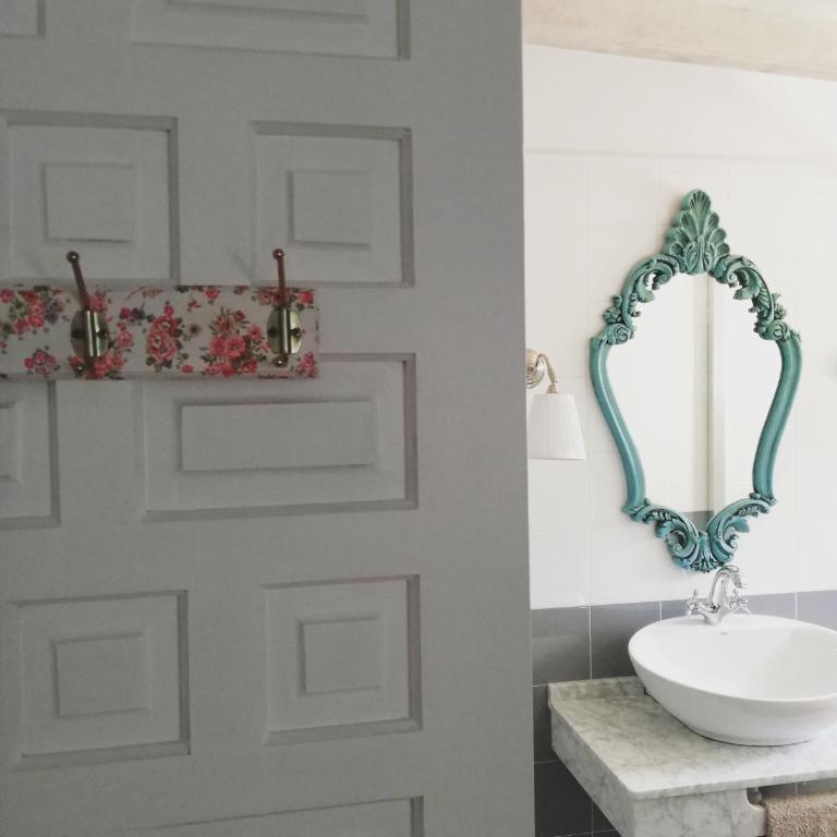Alojamiento San Juan Bautista - Double Room with Garden View - 4
