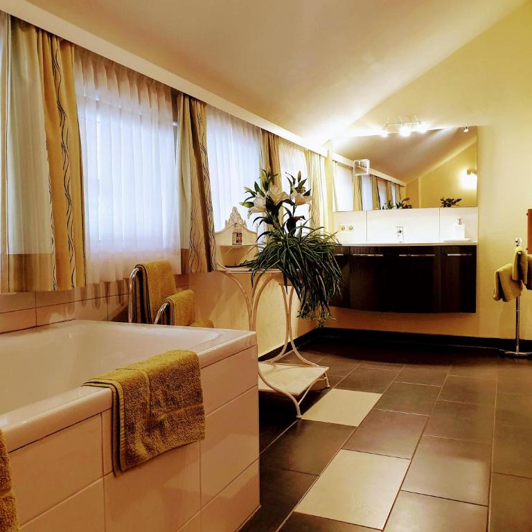 Haus Bergblick - Apartment with Sauna - 9