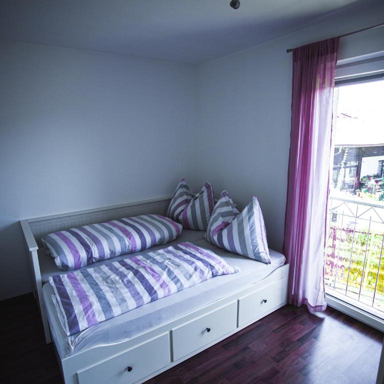 Peter's - Two-Bedroom Apartment - 8