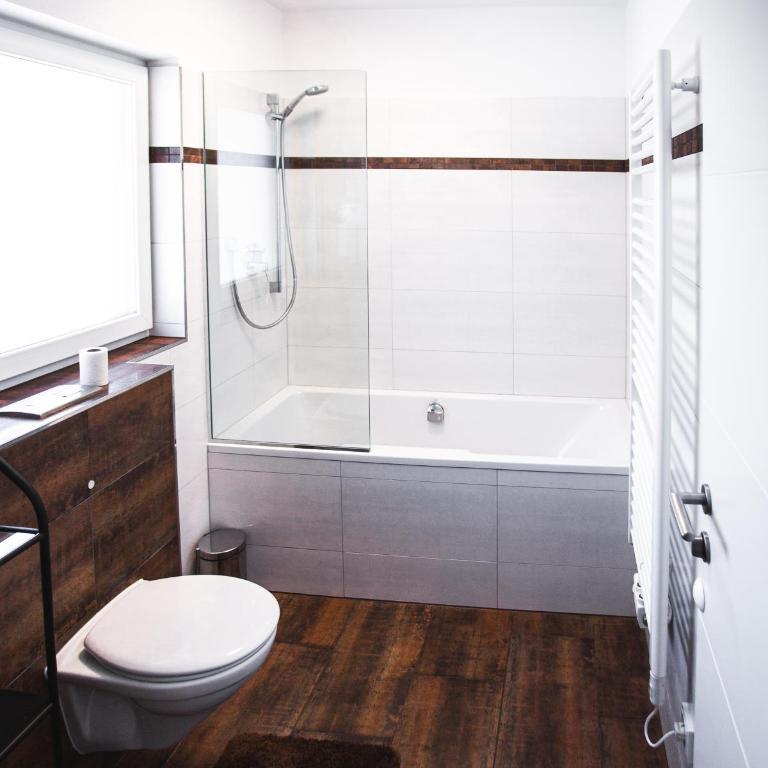 Peter's - Two-Bedroom Apartment - 10