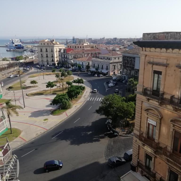 Oblò Apartment - Three-Bedroom Apartment with Ocean View - 36