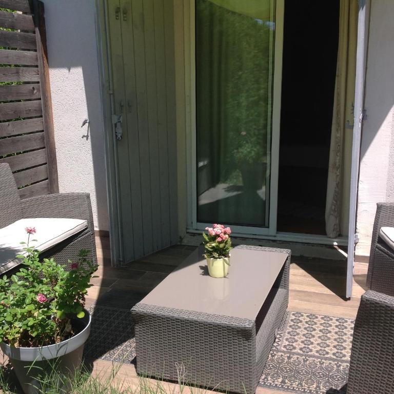 La maison bleue - Chambre Lit King-Size - Vue sur Jardin - 3
