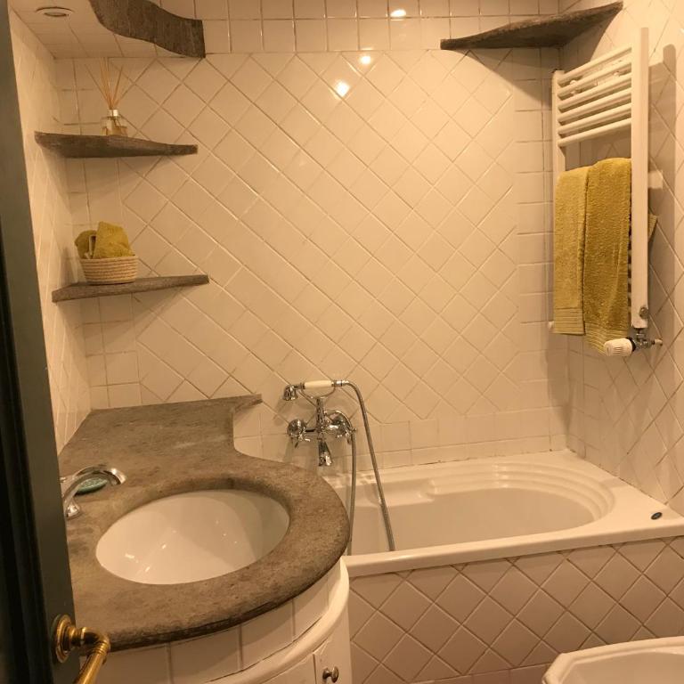 Large family apartment - 100 smq - 2 bathrooms - 5 min Vatican & Metro - Appartement 1 Chambre - 12