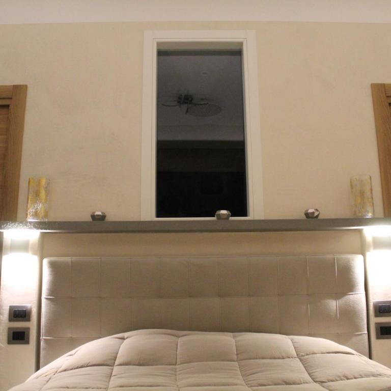 Villa Martina Luxury Rooms - Camera Matrimoniale con Balcone - 12