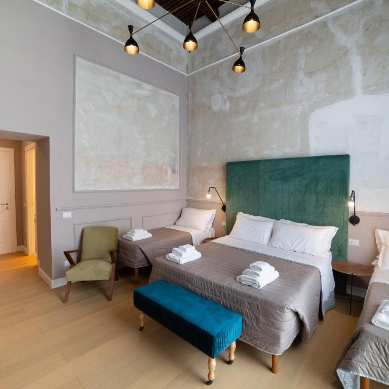 The Duomo House by House In Naples - Suite Familiare con Balcone - 3