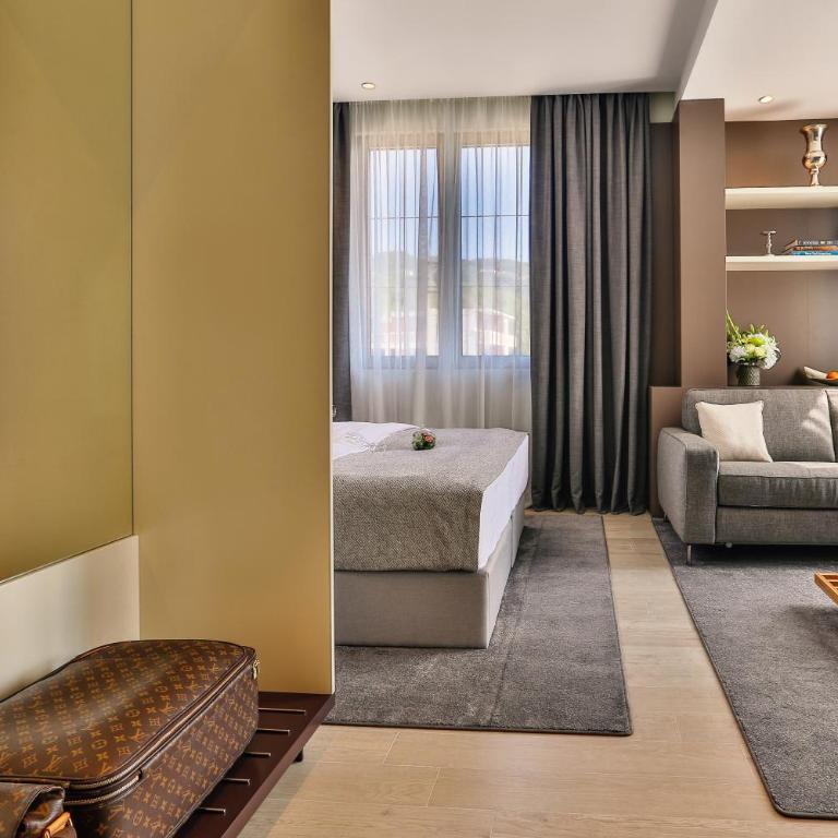 Avanti Hotel & Spa - Deluks Soba sa Balkonom - 10