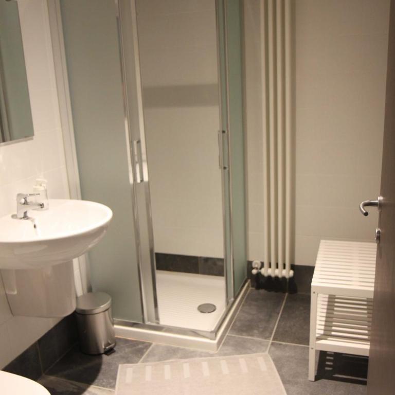 Ostello Alfieri 2 - Camera Tripla Comfort - 1