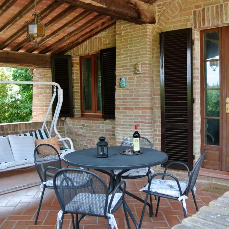 Lovely Tuscan Country House - Apartment with Garden View - 4