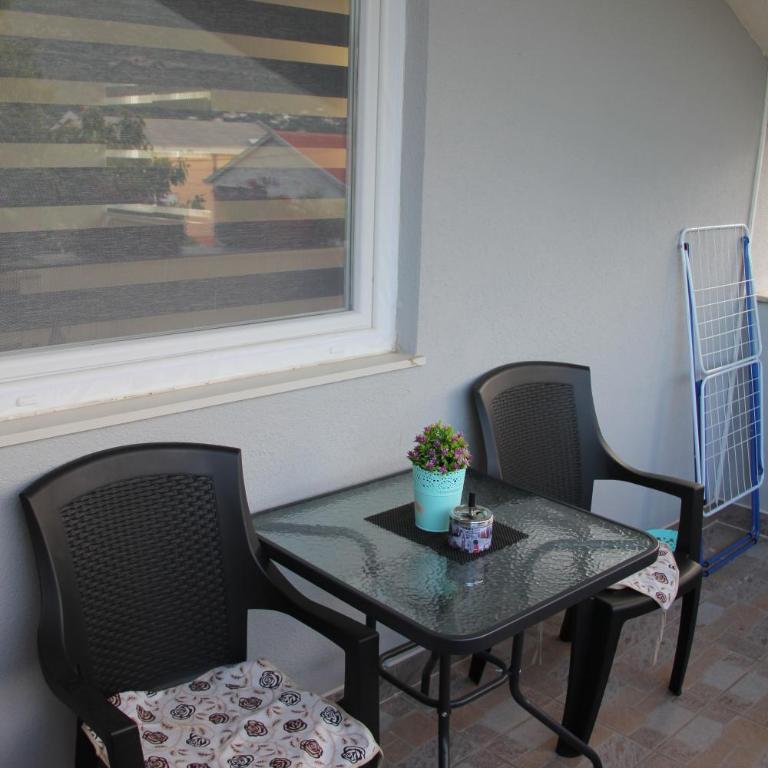 Holiday Home Flora - Two-Bedroom House - 28