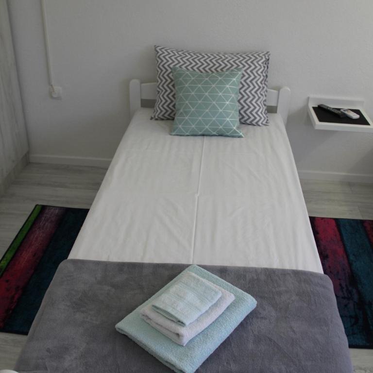 Holiday Home Flora - Two-Bedroom House - 24