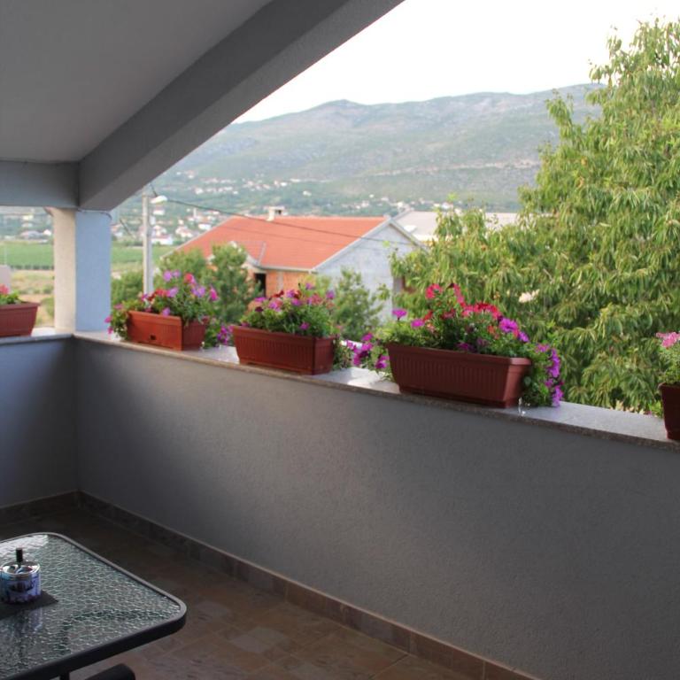 Holiday Home Flora - Two-Bedroom House - 37